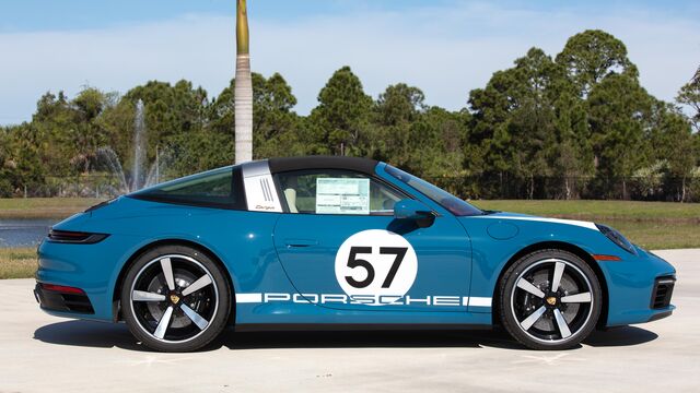 2021 Porsche 911 Targa 4S Heritage Design Edition