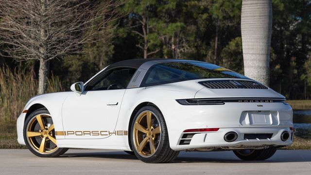 2021 Porsche 911 Targa 4S Heritage Design Edition