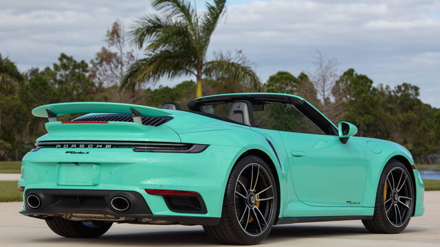 2021 Porsche 911 Turbo S Cabriolet