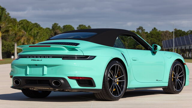 2021 Porsche 911 Turbo S Cabriolet