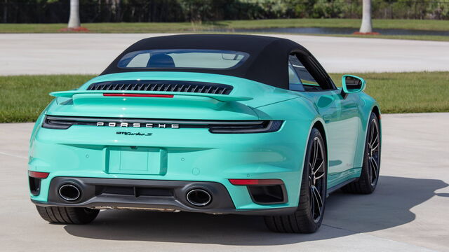 2021 Porsche 911 Turbo S Cabriolet