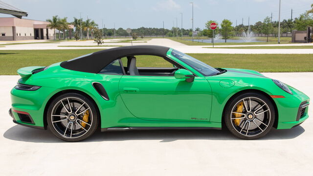 2021 Porsche 911 Turbo S Cabriolet