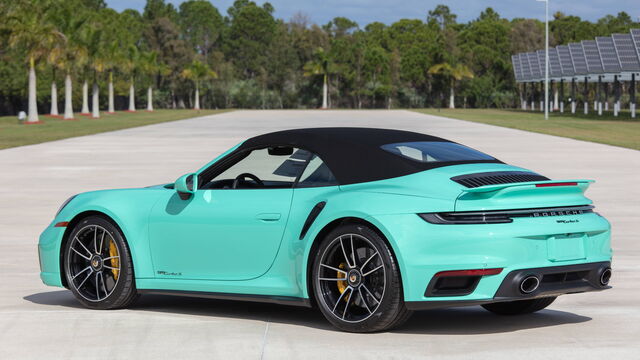 2021 Porsche 911 Turbo S Cabriolet