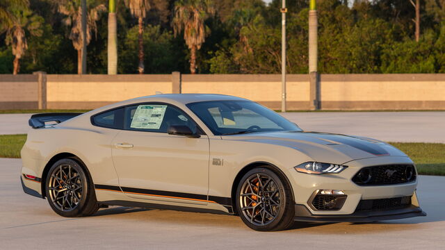 2022 Ford Mustang Mach 1