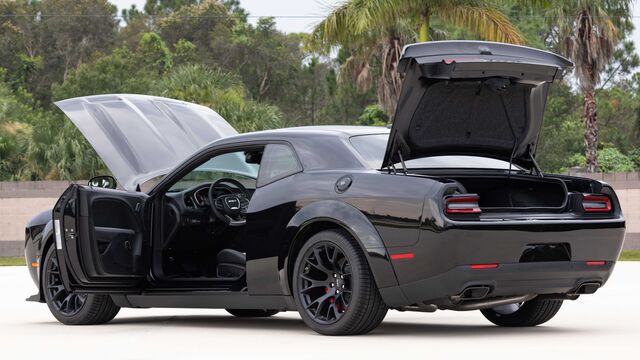 2023 Dodge Challenger SRT Hellcat Widebody Jailbreak