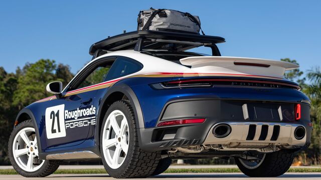 2023 Porsche 911 Dakar