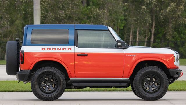 2025 Ford Bronco 4x4 Stroppe Edition