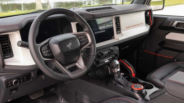 2025 Ford Bronco 4x4 Stroppe Edition