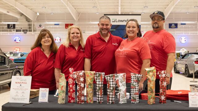 20th Anniversary of Jingle Jet Fundraiser