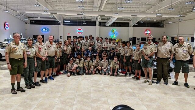 Boy scout Troop 323 tour