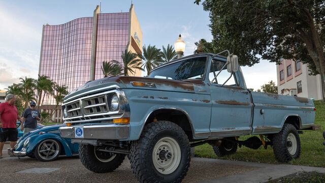 2024 Lake Mirror Concours