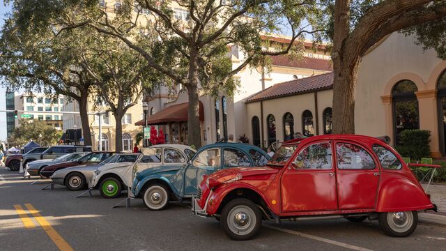 2024 Lake Mirror Concours