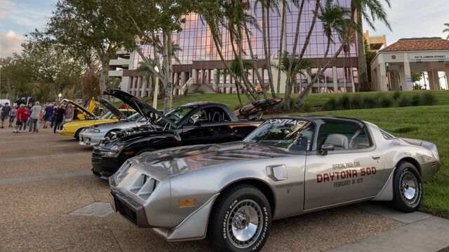 2024 Lake Mirror Concours