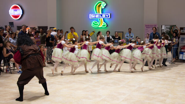 More dancers entertain the crowds