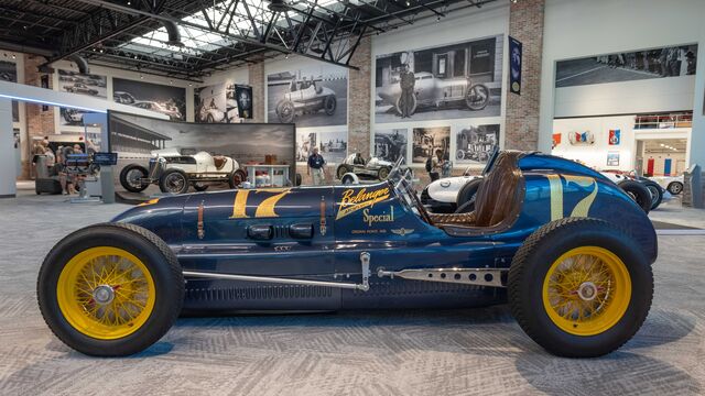 Visit to the Brumos Collection